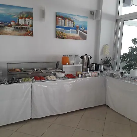 Ceko Hotel Saranda