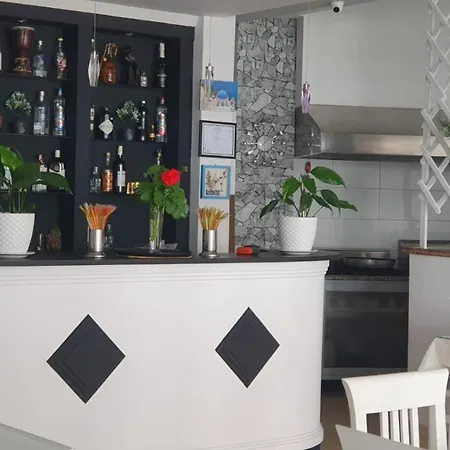 Ξενοδοχείο Ceko 3*