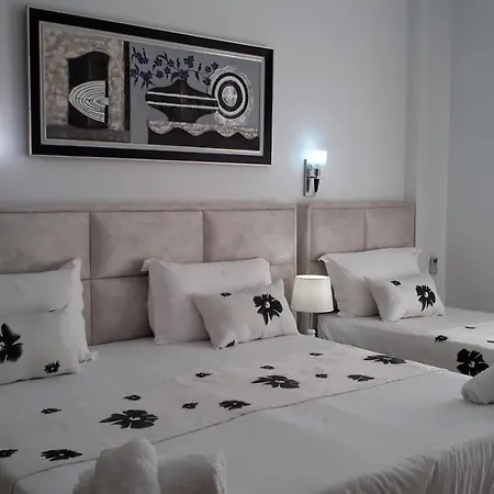 Ceko ホテル Sarandë